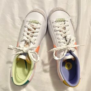 Nike Aesthetic Groovy Style Shoes Multicolor Never Worn Size 6